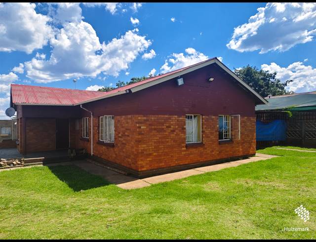 3 BEDROOM HOUSE FOR SALE IN VANDERBIJLPARK CW 6